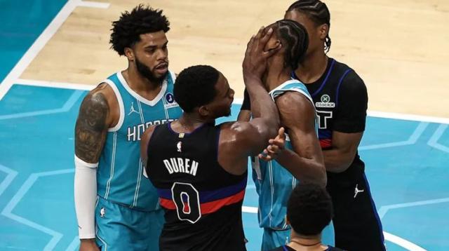 NBA官方:斯图尔特禁赛7场,布里奇斯&迪亚巴特4场